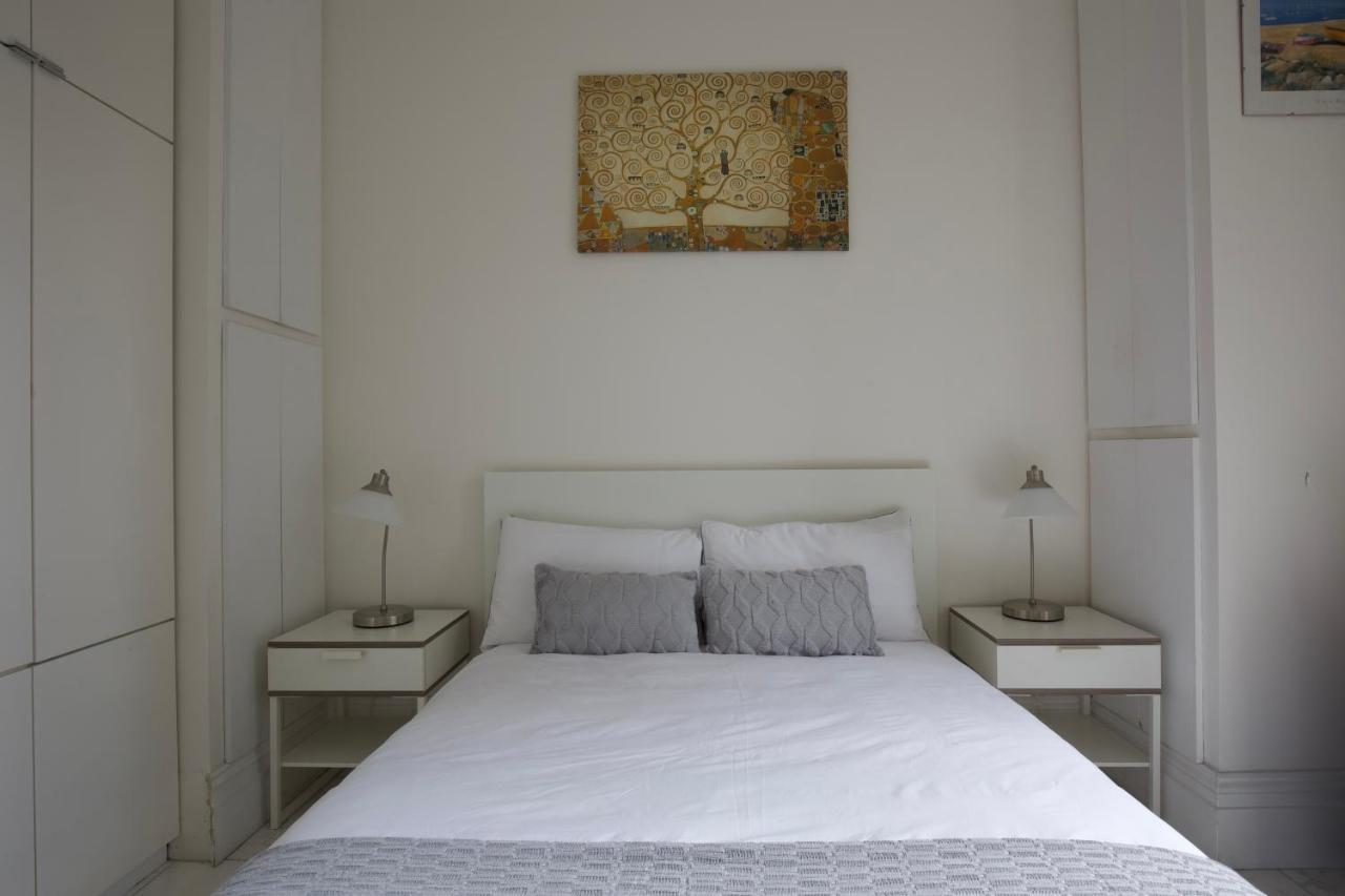 Large 2 Beds Flat Overlooking Clapham Common Park Londres Exterior foto